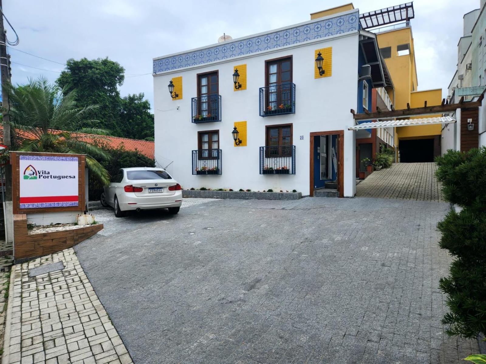 בומבינאס Pousada Vila Portuguesa מראה חיצוני תמונה